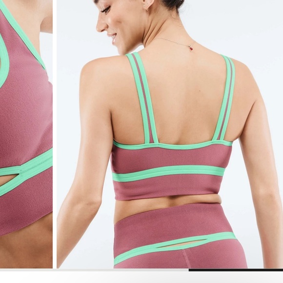 Fabletics Rylie SculptKnit Cut Out Front Bra - Picture 5 of 7